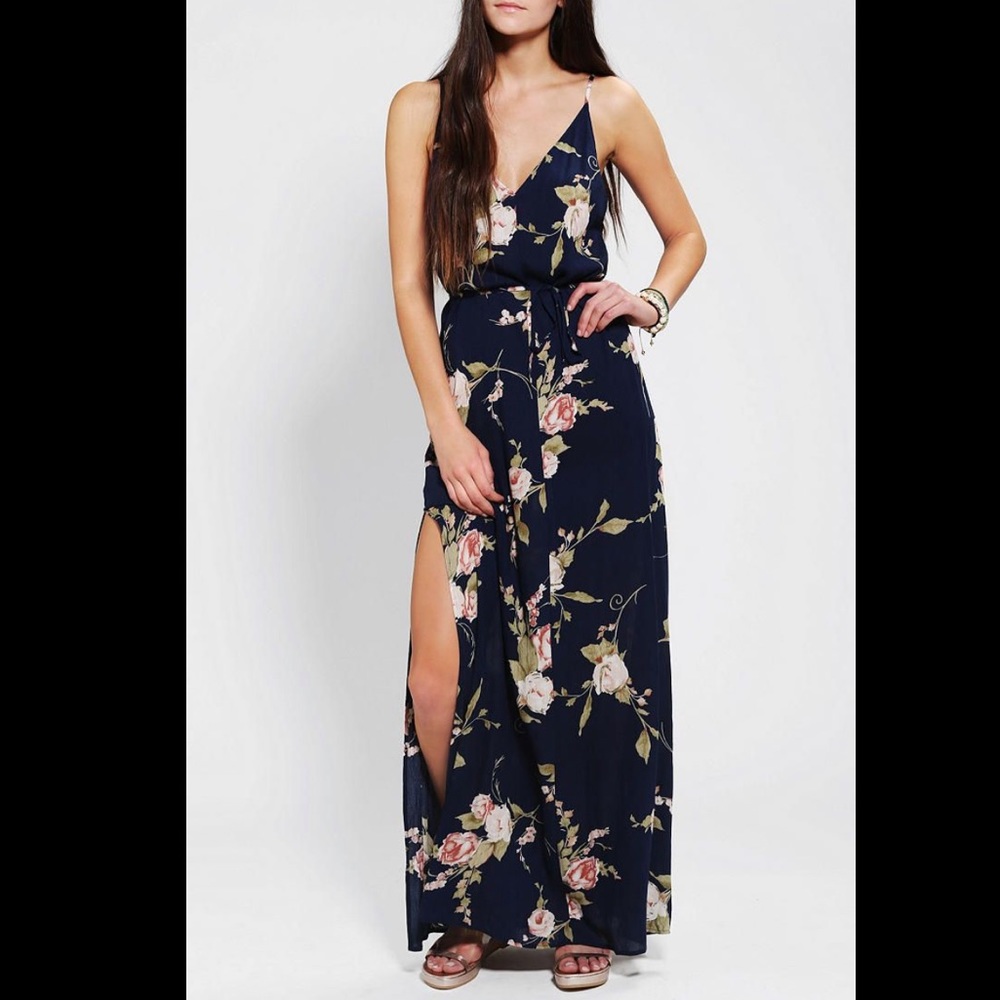 floral V-Back Maxi Dress